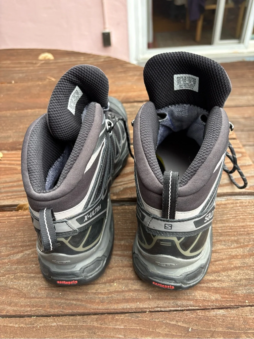 Salomon X-Ultra Gore-Tex Men's Black / Gray Hiking Boots.  Size 10